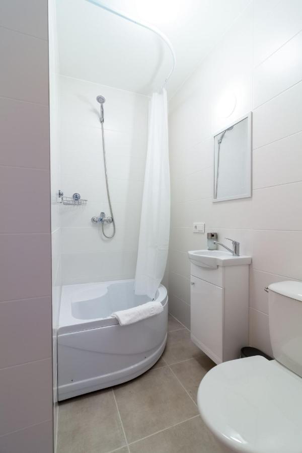 Apartment V36 *